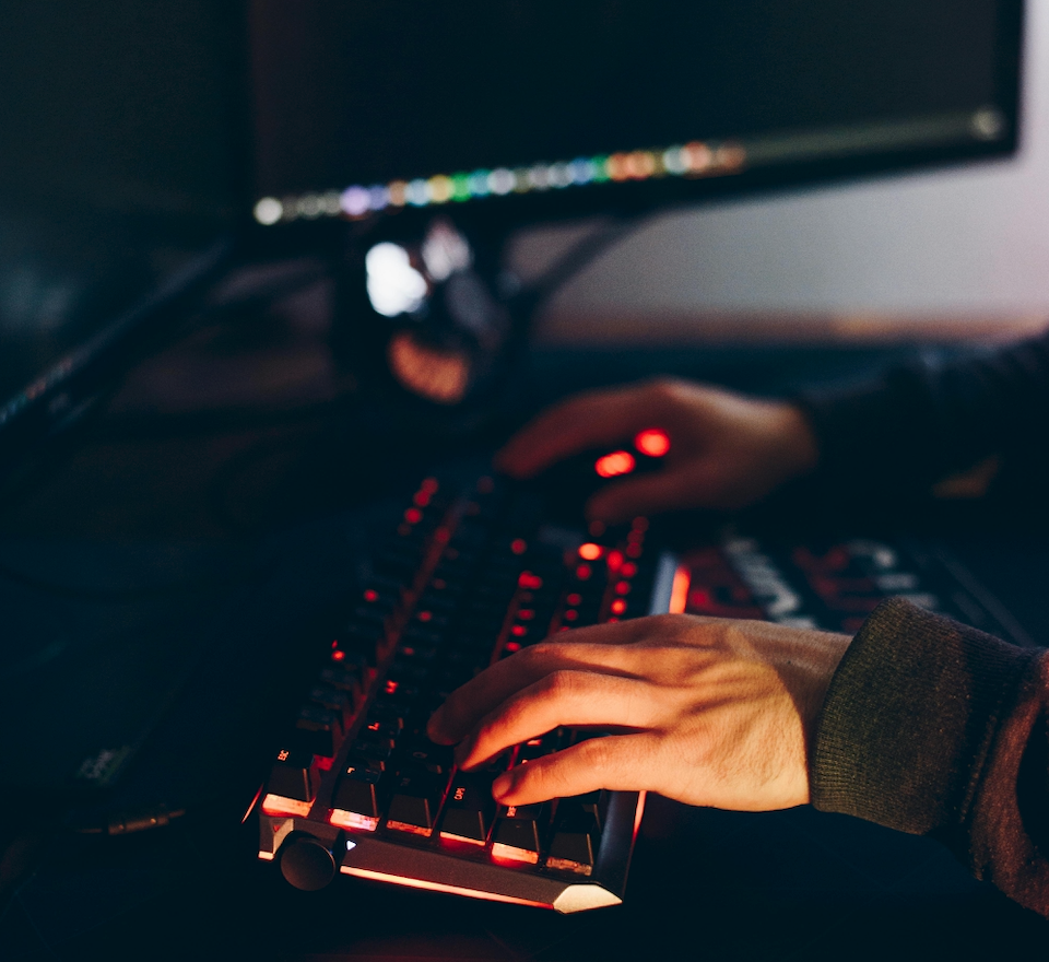 How Blockchain-Based CoC can help Digital Forensics Processes.